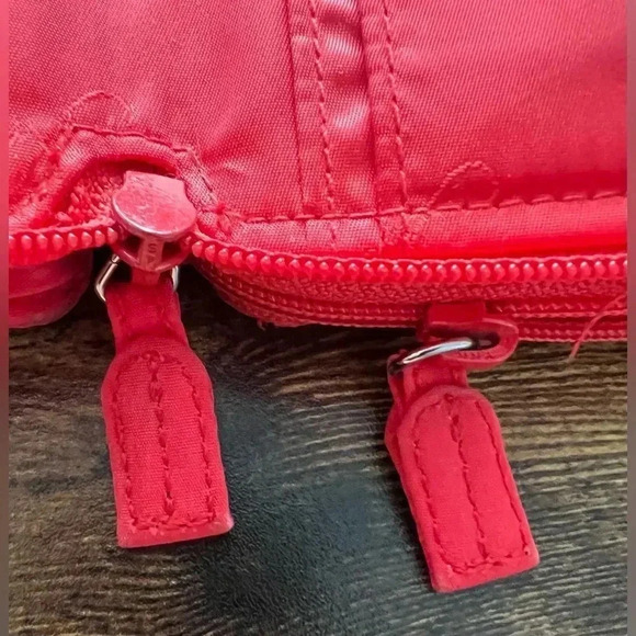 RETIRED: Vera Bradley | ladies Cardinal Red mini crossbody handbag. - Picture 9 of 13